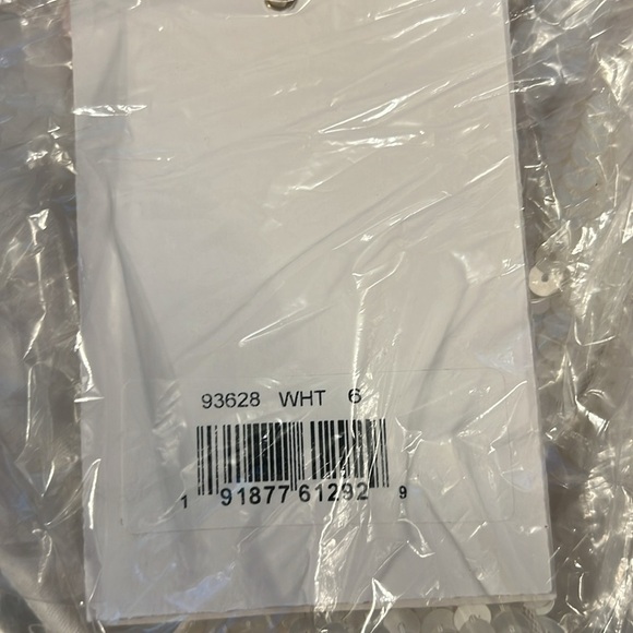 Mac Duggal 93628 NWT Sequined Mixed Media Floral Embellished Mini Dress - Picture 7 of 8